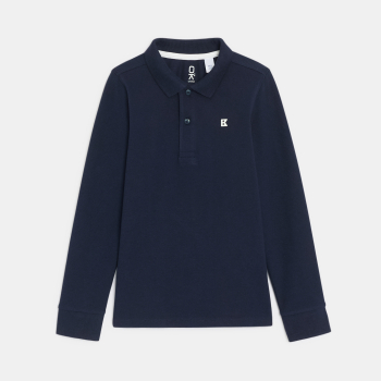 قميص بولو أزرق اللون بأكمام طويلة من قماش الجيرسيه المضلع للأولاد